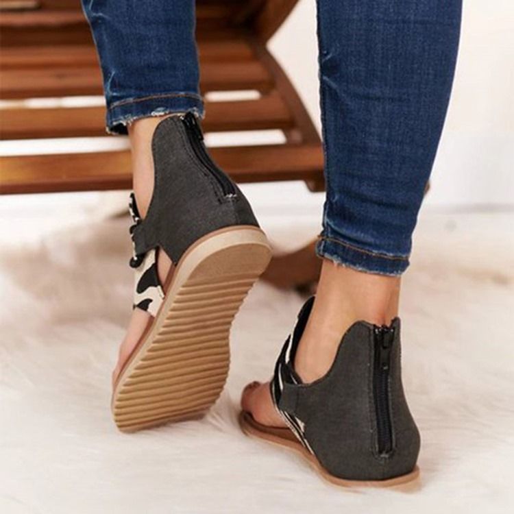 Kvinner Glidelås Thong Heel Covering Geometric Sandals