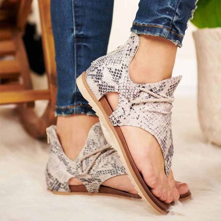 Kvinner Glidelås Thong Heel Covering Geometric Sandals