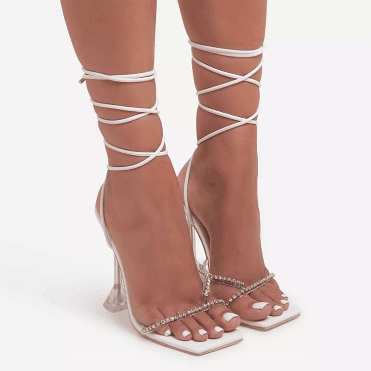 Kvinner Spool Heel Lace-up Open Toe Cross Sandals