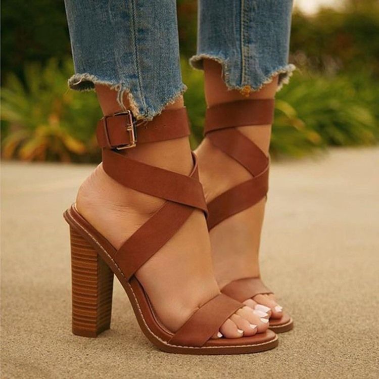 Plain Buckle Strappy Chunky Heel Dame Sandaler