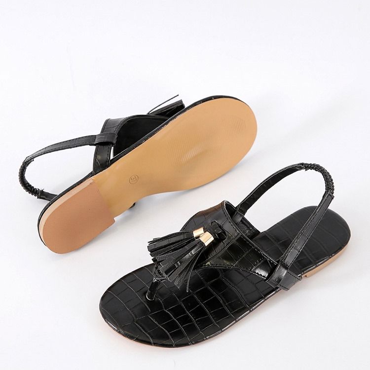 Slip-on Thong Flat With Sequin Dame Sandals