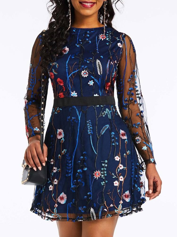 Broderi For Kvinner Over Kneet Floral Date Night Dress