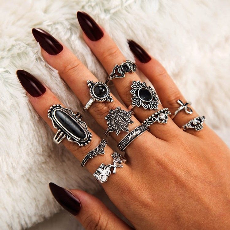 Black Baroco Style E-plating Rings