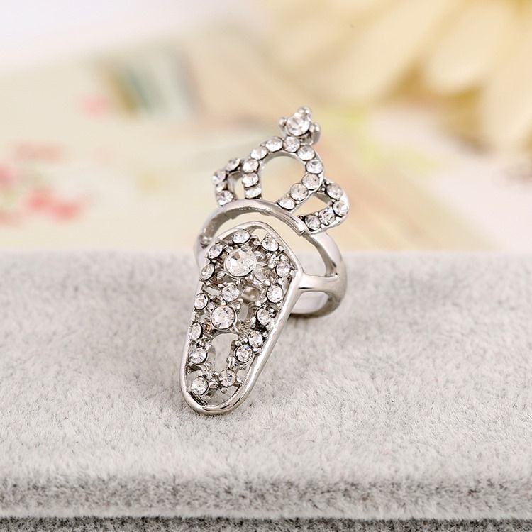 Crown Hollow Out Crown Dame Nail Ring