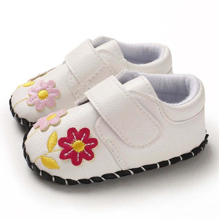 Floral Embroidery Baby Shoes