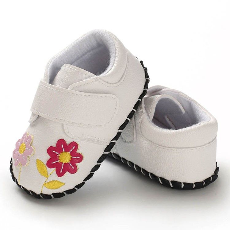 Floral Embroidery Baby Shoes