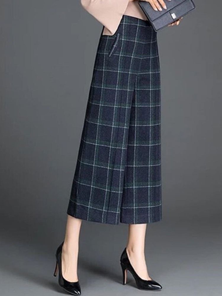 Plaid Cropped Pocket Dame Dress Pants