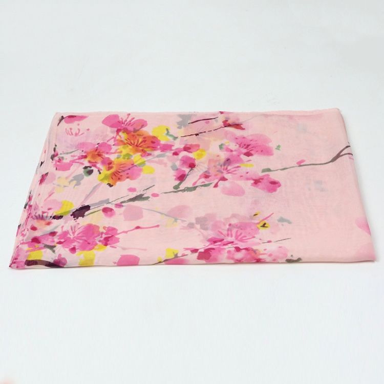 Kvinners Plum Blossom Printed Graceful Scarf