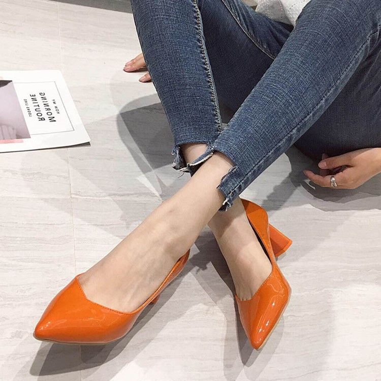 Vanlig Chunky Heel Slip-on Spisse Tå Pumps For Kvinner