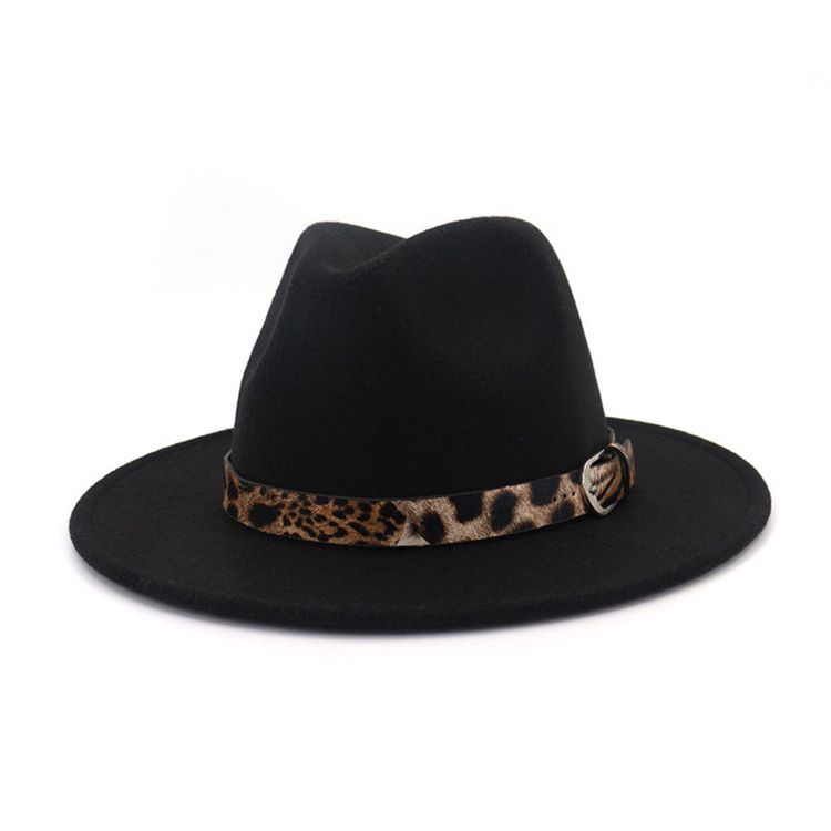 Ullblandinger For Kvinner Med Leopard Vinterhatter