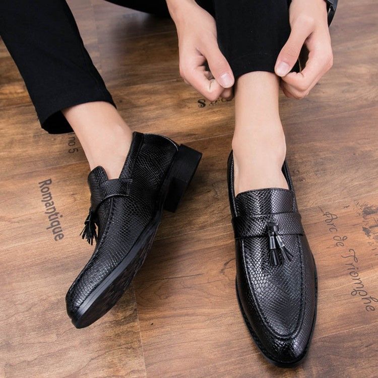 Pu Fringe Slip-on Round Toe Oxfords For Menn