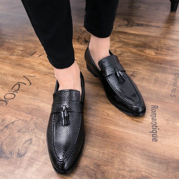 Pu Fringe Slip-on Round Toe Oxfords For Menn