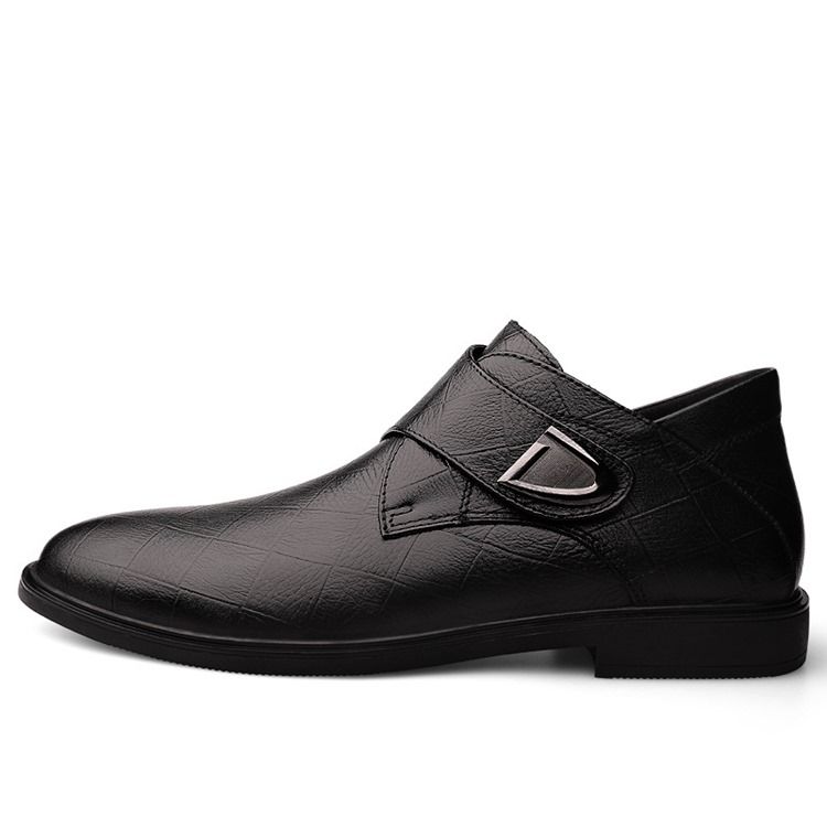 Low-cut Upper Plain Round Toe Men Leather Shoes