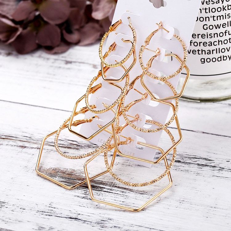 Plain Hoop Golden Earrings