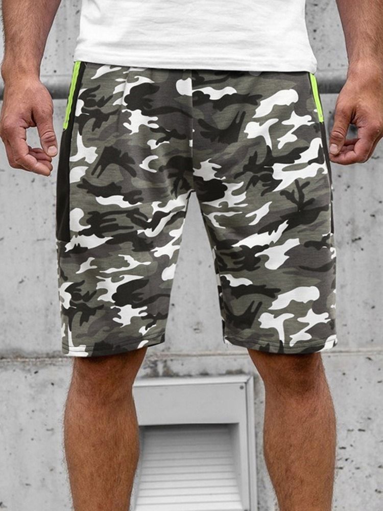 Camouflage Straight Locket Beach Shorts For Menn