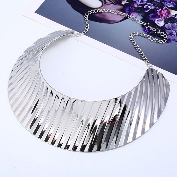 European Choker Necklace Female Necklace