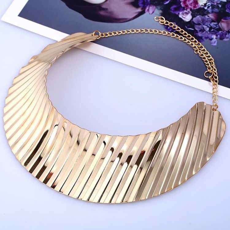 European Choker Necklace Female Necklace