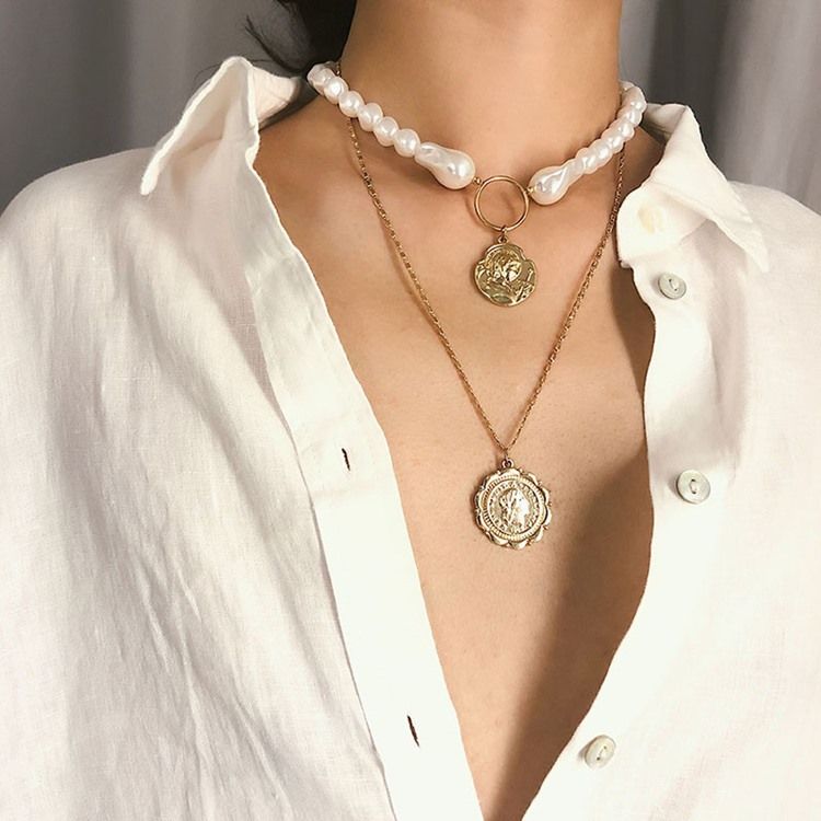 Vintage Pearl Female Necklace