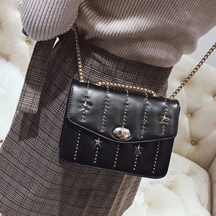 Rivet Pu Rectangle Crossbody Vesker