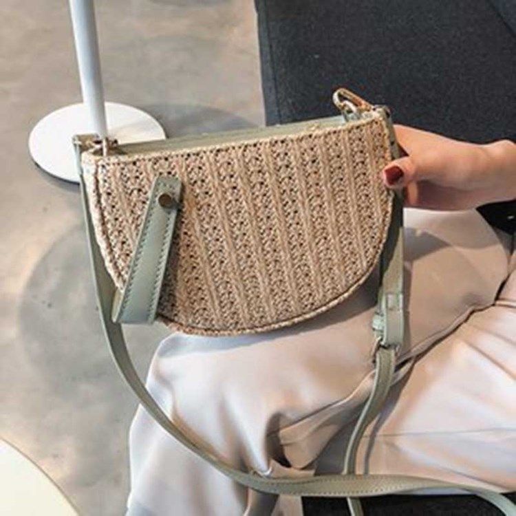 Straw Fashion Crossbody Vesker