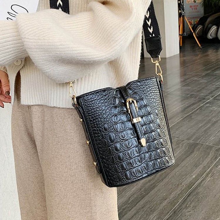 Tråd Alligator Pu Rektangel Crossbody Vesker